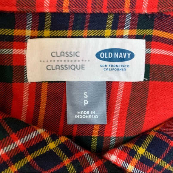 Old Navy Red Plaid Flannel Classic Button Down - Picture 8 of 8